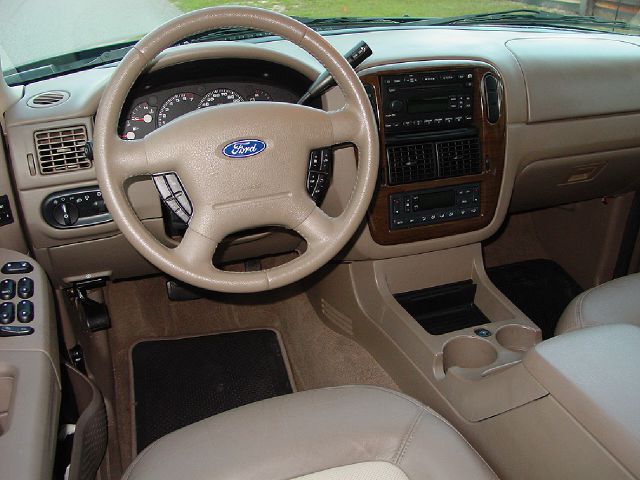 2005 Ford Explorer 2500 4WD