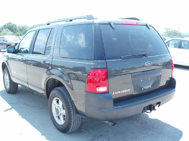 2005 Ford Explorer 2500 4WD