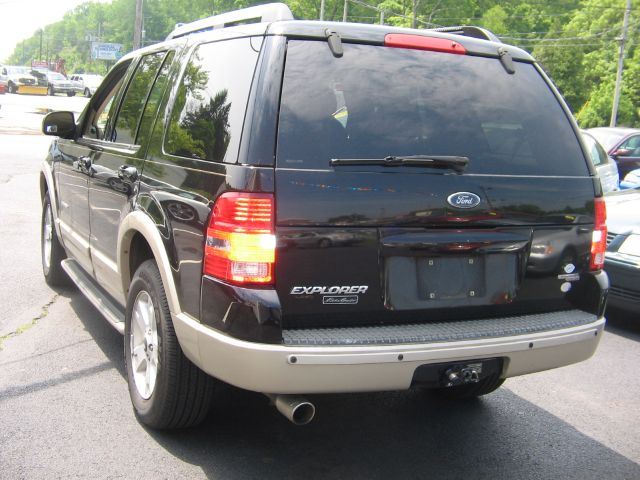 2005 Ford Explorer LT CREW 25