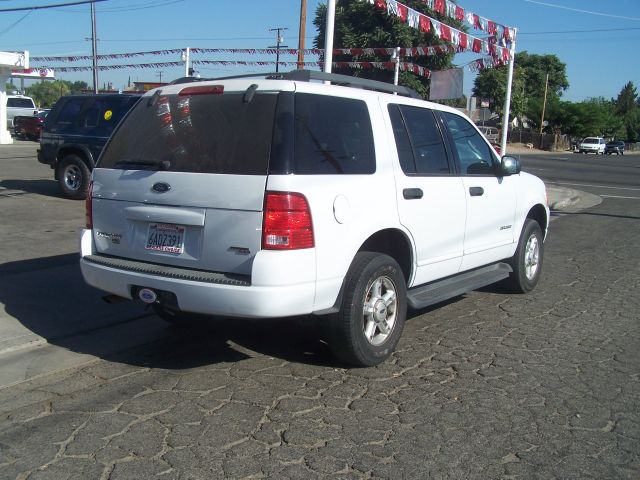 2005 Ford Explorer 2dr Cpe V6 Manual GT Limited