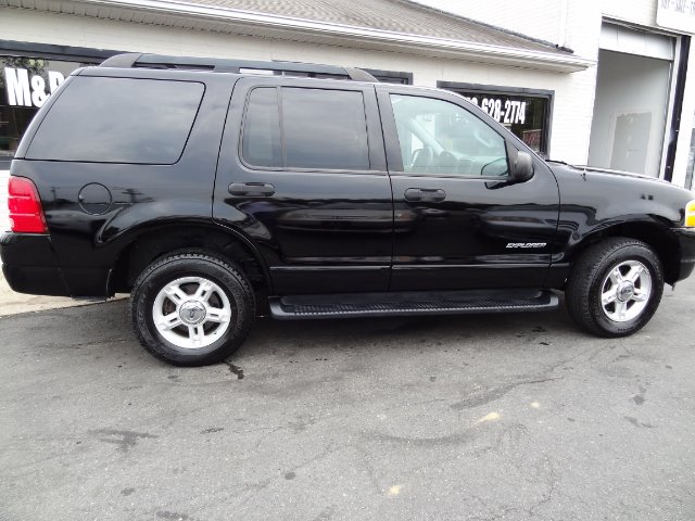 2005 Ford Explorer 2dr Cpe V6 Manual GT Limited