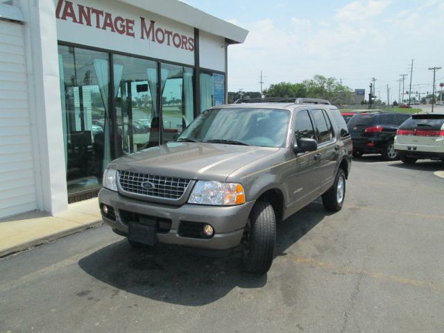 2005 Ford Explorer XLT Supercab 5.5-ft Box 2WD