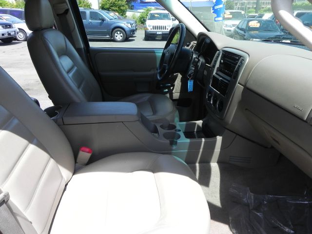 2005 Ford Explorer GXL