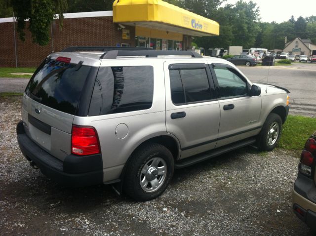 2005 Ford Explorer 2500 4WD