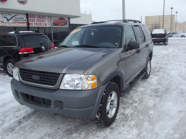 2005 Ford Explorer LT CREW 25