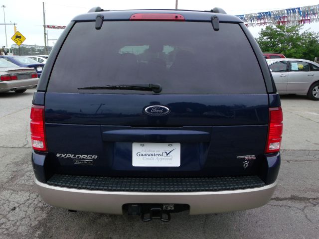 2005 Ford Explorer Custom Deluxe