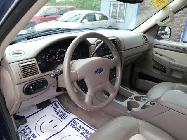 2005 Ford Explorer Custom Deluxe