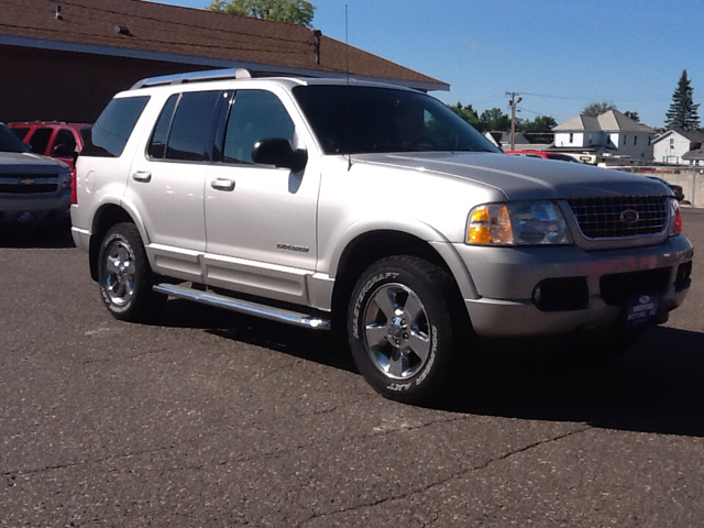 2005 Ford Explorer 2dr LWB