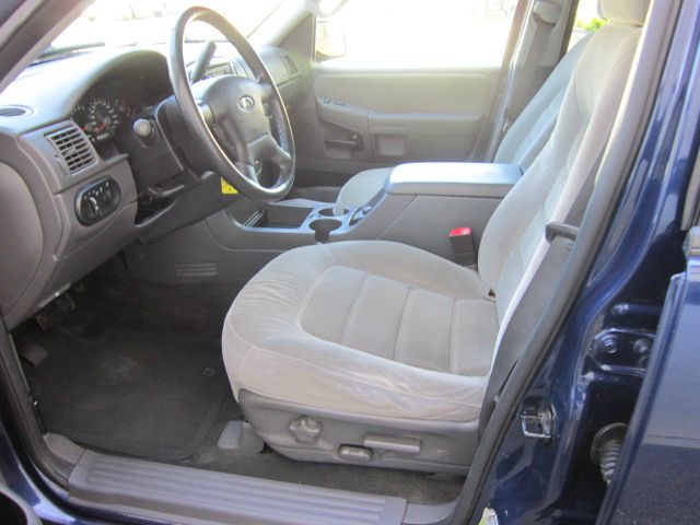 2005 Ford Explorer GXL