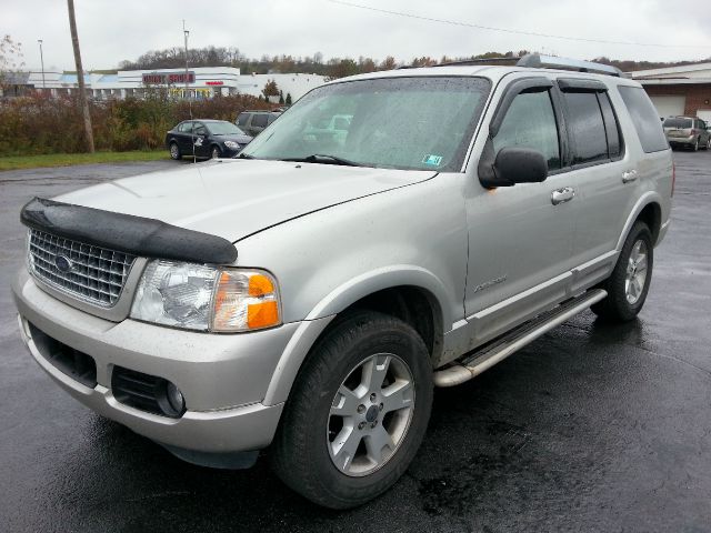 2005 Ford Explorer SLS Base