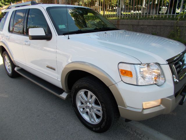 2006 Ford Explorer Custom Deluxe