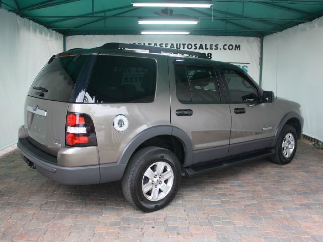 2006 Ford Explorer LT EXT 15