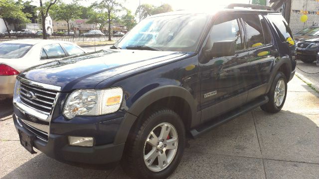 2006 Ford Explorer LTZ CREW 25