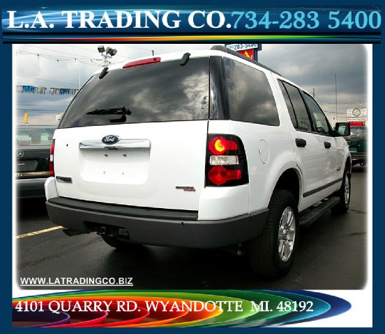 2006 Ford Explorer LT CREW 25