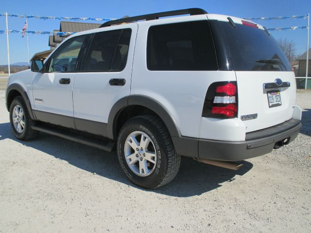 2006 Ford Explorer LT EXT 15