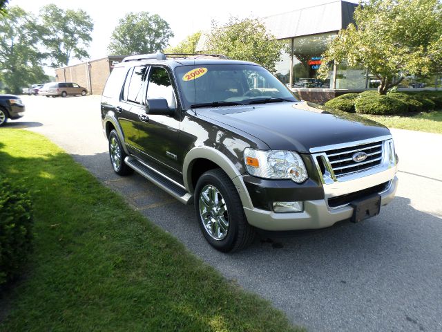 2006 Ford Explorer Custom Deluxe