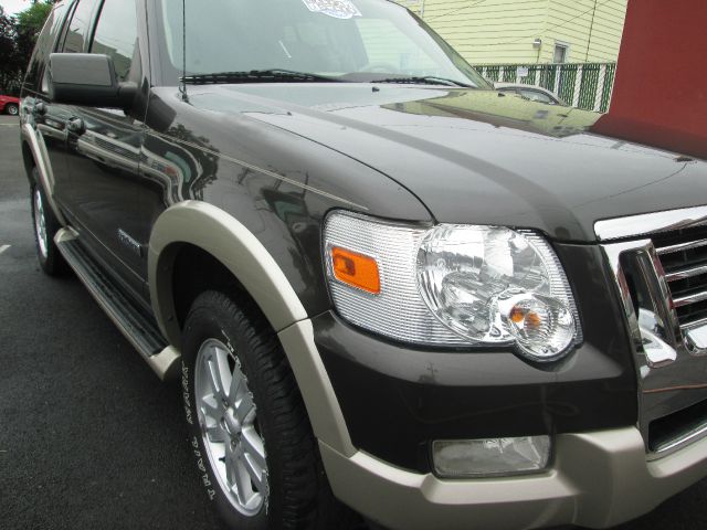 2006 Ford Explorer LT CREW 25