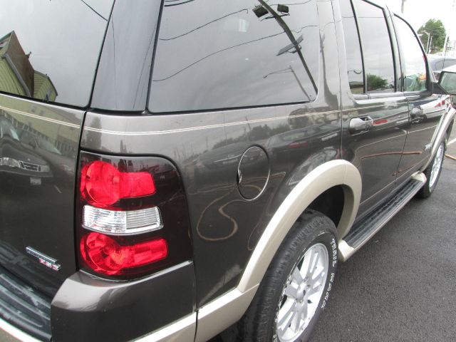 2006 Ford Explorer LT CREW 25