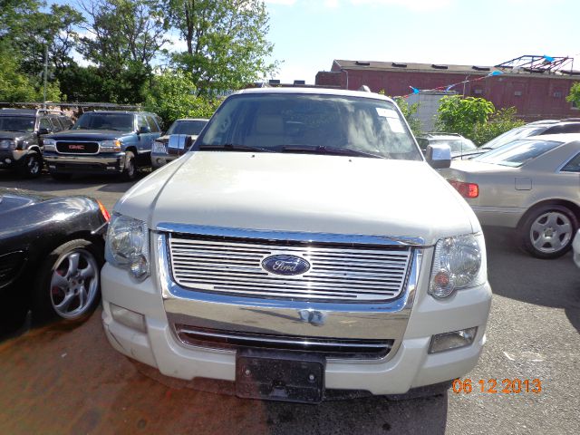 2006 Ford Explorer 2dr LWB