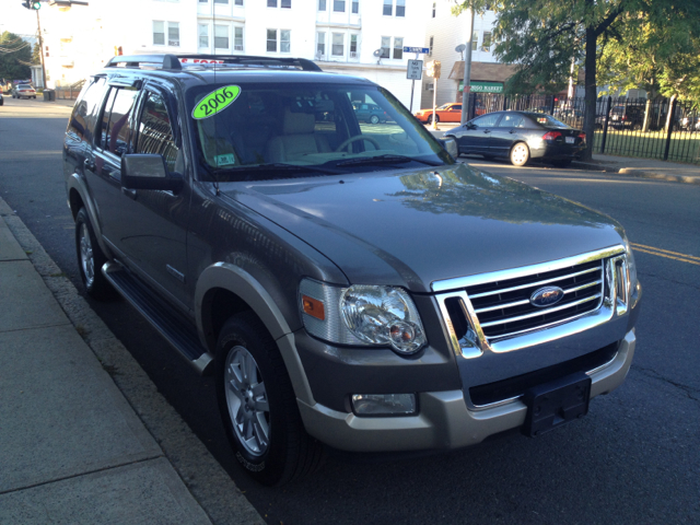 2006 Ford Explorer LT CREW 25