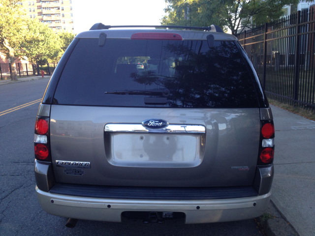 2006 Ford Explorer LT CREW 25