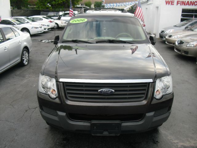 2006 Ford Explorer LT CREW 25