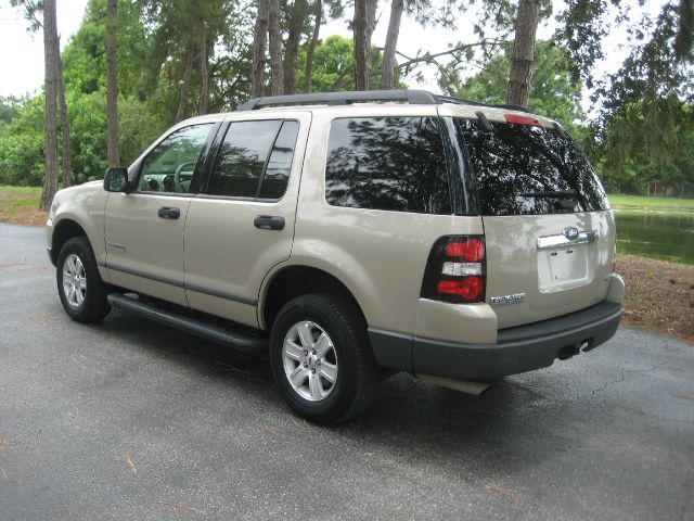 2006 Ford Explorer LT CREW 25