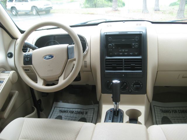 2006 Ford Explorer LT CREW 25