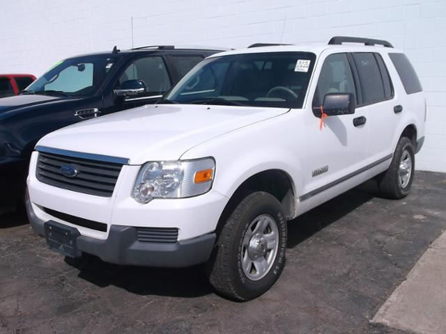 2006 Ford Explorer XLS