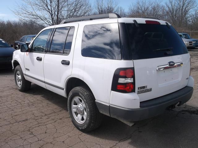 2006 Ford Explorer XLS