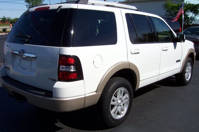 2006 Ford Explorer Custom Deluxe