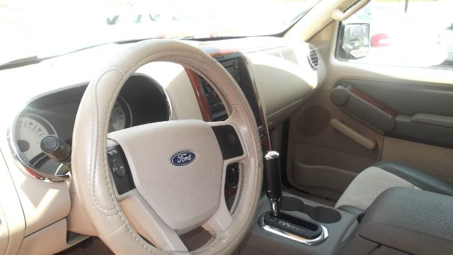 2006 Ford Explorer LT CREW 25