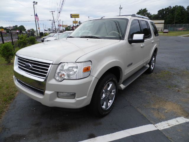 2006 Ford Explorer 2dr LWB