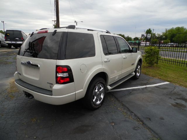 2006 Ford Explorer 2dr LWB