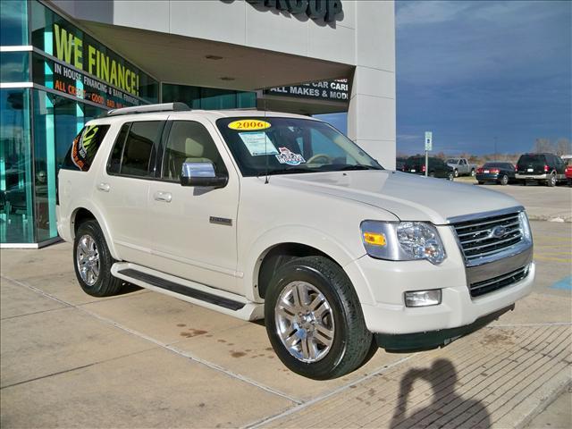 2006 Ford Explorer Ultimate-l