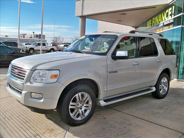 2006 Ford Explorer Ultimate-l