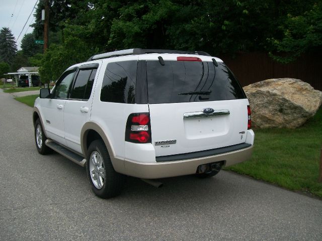 2006 Ford Explorer Custom Deluxe