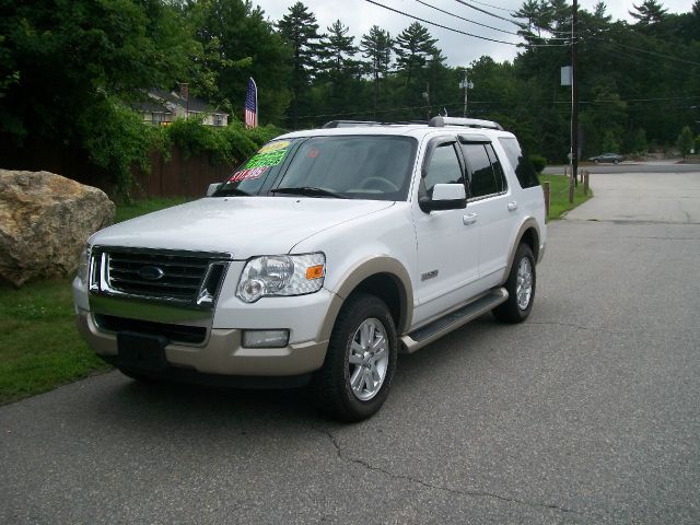 2006 Ford Explorer Custom Deluxe