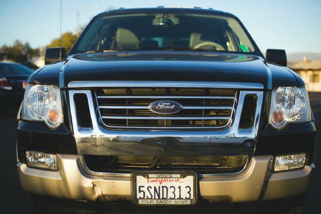 2006 Ford Explorer MOON BOSE Quads