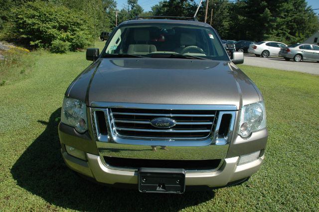 2006 Ford Explorer Custom Deluxe