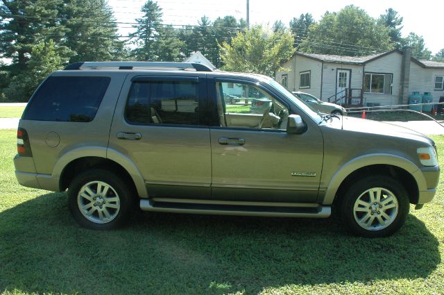 2006 Ford Explorer Custom Deluxe