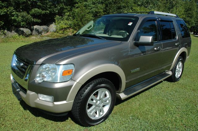 2006 Ford Explorer Custom Deluxe