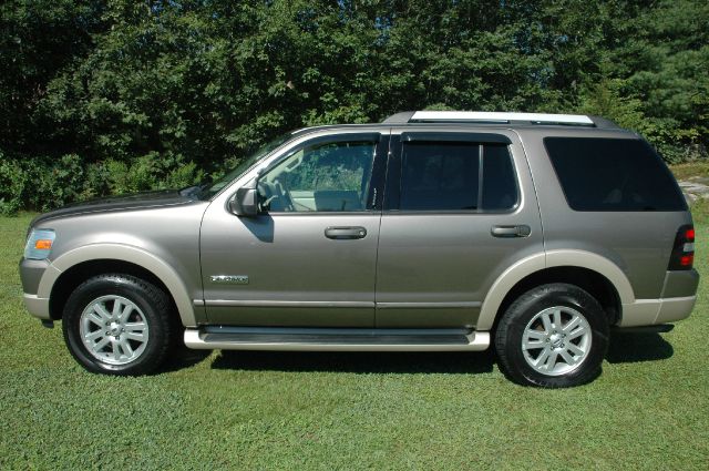 2006 Ford Explorer Custom Deluxe