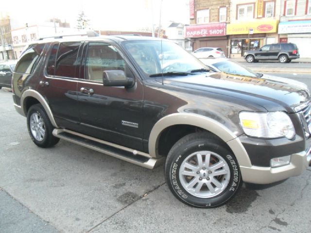 2006 Ford Explorer Custom Deluxe