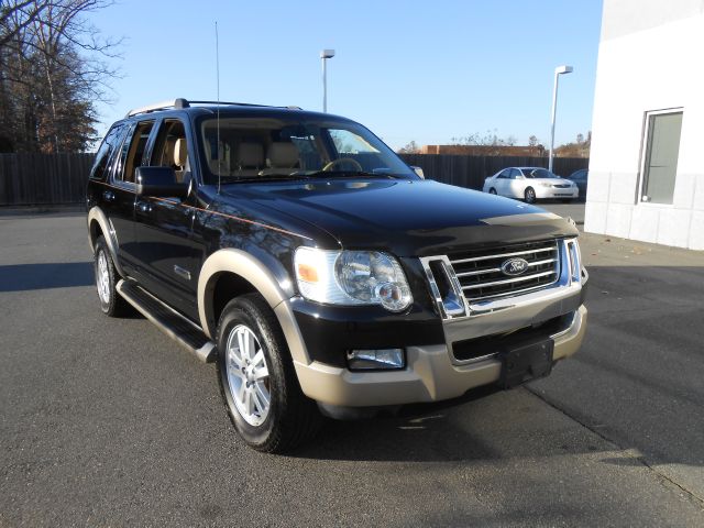 2006 Ford Explorer LT CREW 25