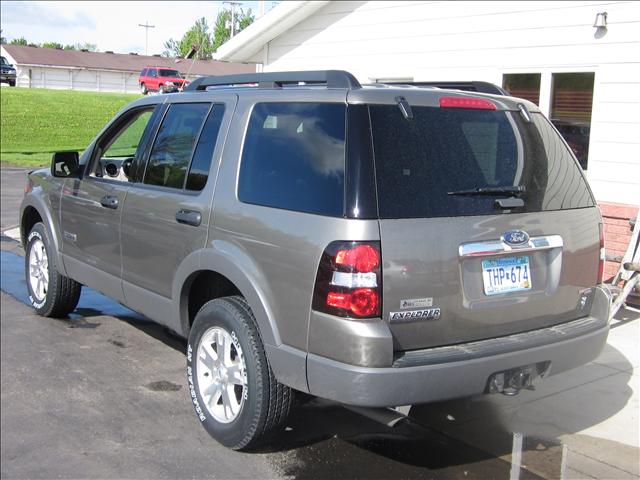 2006 Ford Explorer ESi