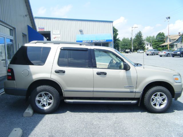 2006 Ford Explorer 2500 4WD