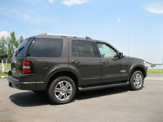 2006 Ford Explorer 2dr LWB