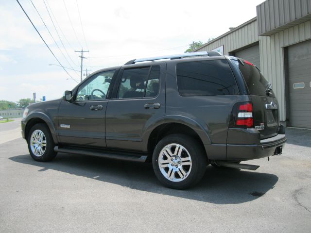 2006 Ford Explorer 2dr LWB