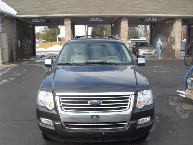 2007 Ford Explorer 2dr LWB